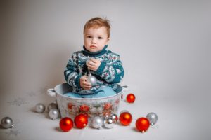 Новогодняя фотосессия в Рязани или Москве. Профессиональная съёмка в студии, дома или на природе.