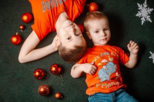 Новогодняя фотосессия в Рязани или Москве. Профессиональная съёмка в студии, дома или на природе.